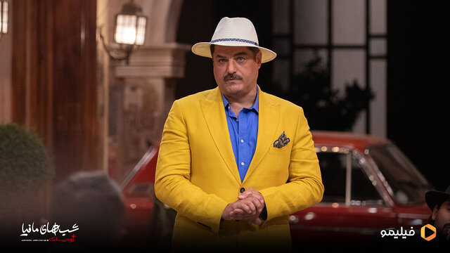 سام درخشانی: تماشاگر یقهات را میگیرد و نمیتوانی بگویی همینی که هست!