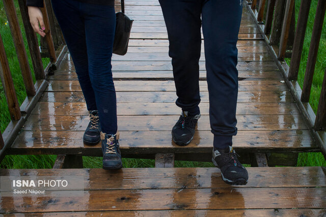 آخرین وضعیت پل چوبی آبکنار در روزهای پایانی شهریور و لزوم ترمیم و بازسازی