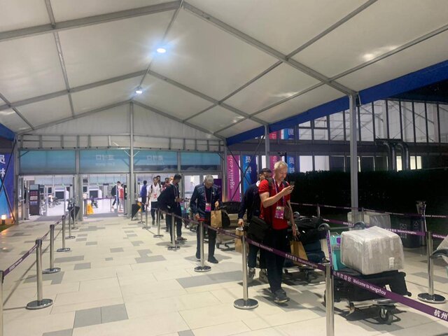 والیبالیها وارد هانگژو شدند + عکس