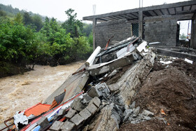 جاری شدن سیل در آستارا