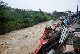 جاری شدن سیل در آستارا