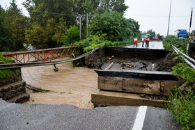 جاری شدن سیل در آستارا