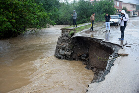 جاری شدن سیل در آستارا