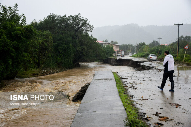 بارش ۲۷۰ میلیمتری در آستارا/رفع کامل قطعی آب و برق مناطق سیل زده تا شبانه روز آینده