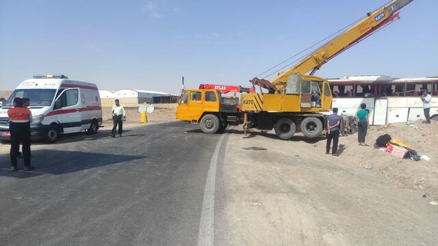 واژگونی اتوبوس در مسیر خرانق به یزد/آمار مصدومان ۴۷ نفر