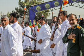 در حاشیه‌ی مراسم رژه نیروهای مسلح در تهران