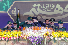 شهید سردار سرلشگر سلامی فرمانده سپاه پاسداران انقلاب اسلامی، سیدابراهیم رئیسی، شهید سردار حاجی زاده فرمانده هوا و فضای سپاه و شهید سردار سرلشگر محمد باقری، رئیس ستاد کل نیروهای مسلح