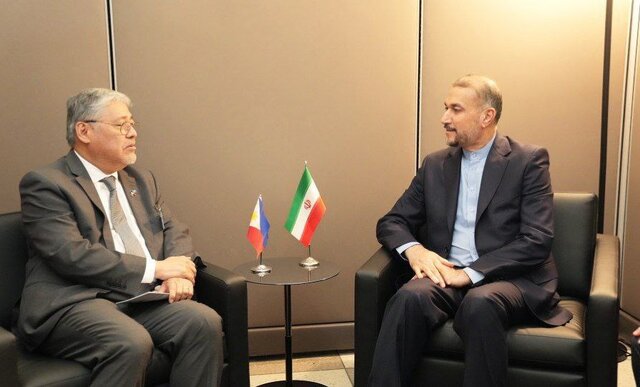 رایزنی وزیران امور خارجه ایران و فیلیپین در نیویورک قرن آینده متعلق به آسیا است/دیپلماسی سران میان دو کشور بیش از گذشته فعال شود