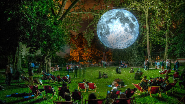 مردی که عاشق ویروسهاست! + تصاویر