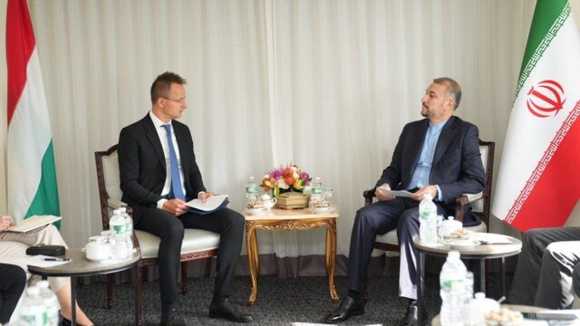 رایزنی وزیران امور خارجه ایران و مجارستان در نیویورک ارزیابی مثبت امیرعبداللهیان از همکاریهای شرکتهای ایرانی و مجارستانی در حوزه انرژی