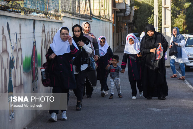 بخشنامه‌های بی‌اثر آموزش‌وپرورش و والدینی که سرگردان هستند