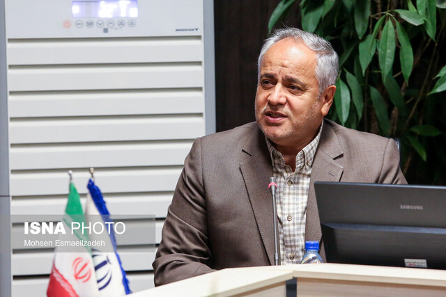 قوچاننژاد جای خود را به قربانیار داد قوچاننژاد جای خود را به قربانیار داد