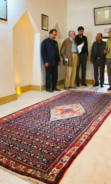 اهدای ۲۱ تخته فرش نفیس به خانه امیرکبیر
