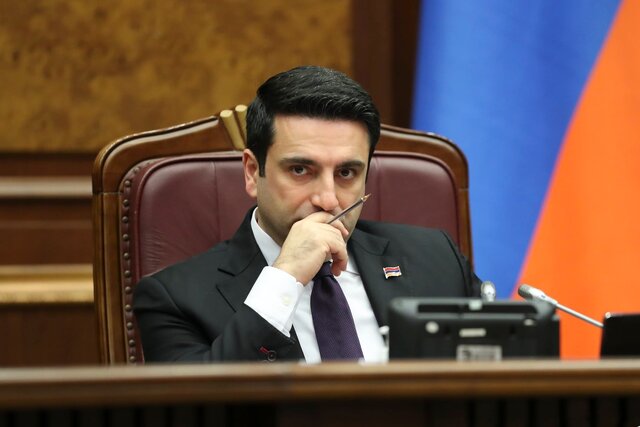 رئیس پارلمان ارمنستان: ایروان بر حمایت شرکایی از جمله ایران متکی است
