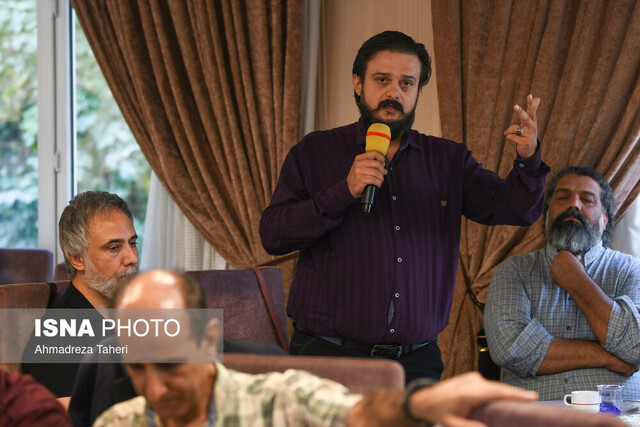 نشست مسئولان جشنواره فیلمهای کودکان با هنرمندان اصفهان