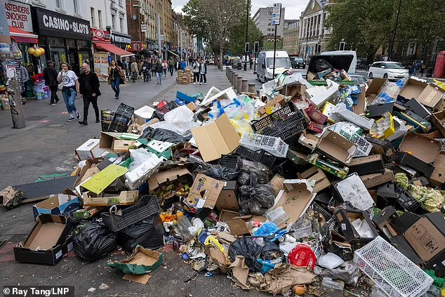 شرق لندن، غرق در زباله