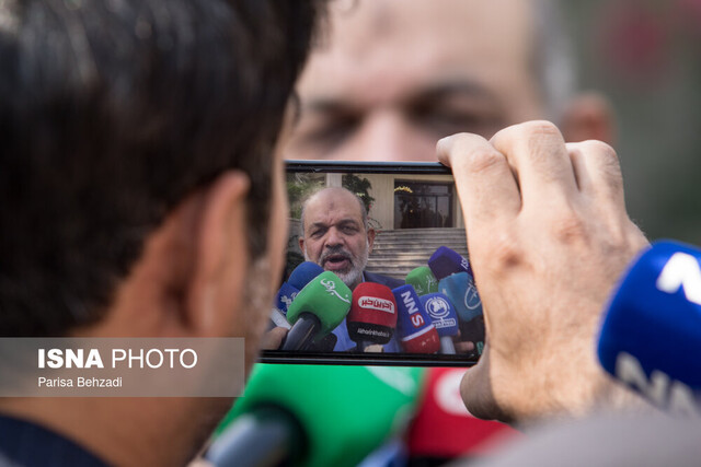 واکنش وزیرکشور به شایعه شباهت قتل مهرجویی با قتلهای زنجیرهای واکنش وزیرکشور به شایعه شباهت قتل مهرجویی با قتلهای زنجیرهای