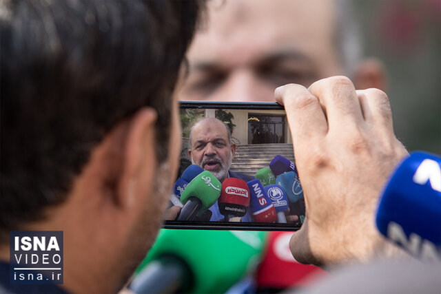 ویدیو/ پاسخ پاستور به هیاهوی فضای مجازی درباره مهاجران افغانستانی ویدیو/ پاسخ پاستور به هیاهوی فضای مجازی درباره مهاجران افغانستانی