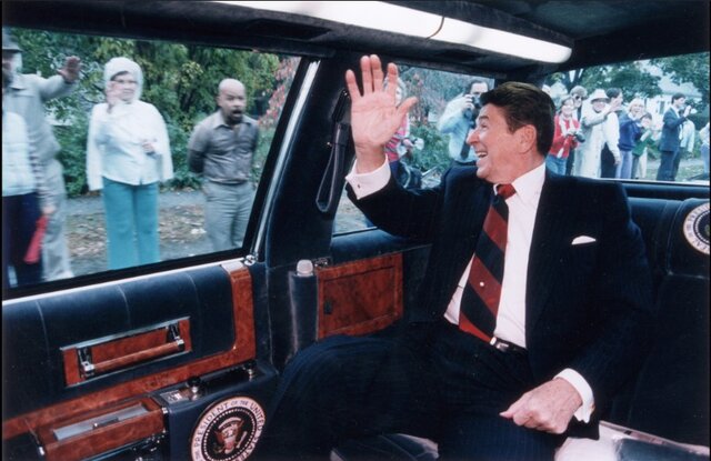 کاخ سفید پولساز؛ درآمد جانبی ریاستجمهوری در آمریکا چقدر است؟