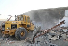 تخریب ساختمان غیرمجاز در گلابدره/ برخورد جدی و قانونی با املاک متخلف ادامه دارد