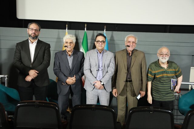 از ماجرای ممنوع الکاری هنرمندان در دهه ۶۰ و چند داستان دیگر