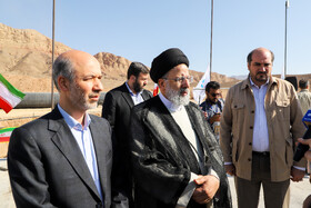 بازدید رئیس جمهور از روند اجرا و پیشرفت مرحله نخست طرح انتقال آب دریای عمان به استان اصفهان 
