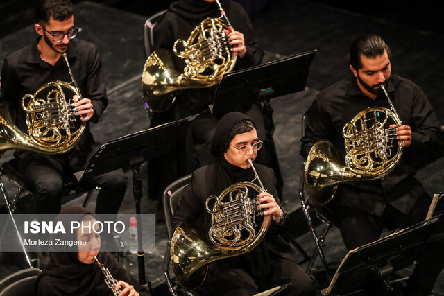 شاگردان بهجای استادان در کنسرت بدون بلندگو