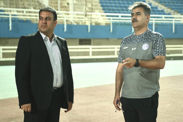 مگر مربی بهتر از پورموسوی هم هست؟/در آینده بازیکنساز خواهیم بود