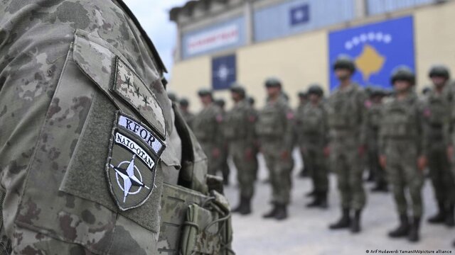 ناتو: مجوز تقویت نیرو برای کوزوو را صادر کردیم/ آمریکا: صربستان نیروهایش را از مرز خارج کند