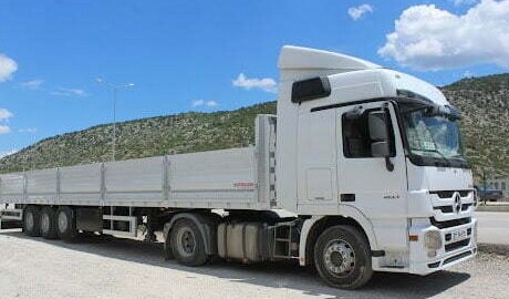 عکس تزئینی است پلیس راه زرند ناجی تریلر ترمز بریده شد