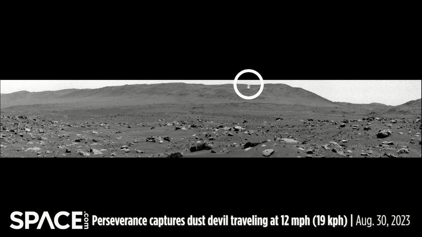 مریخنورد استقامت به تماشای یک «تنوره دیو» نشست