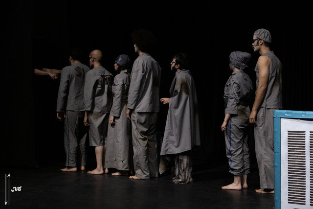 هیچ قهرمانی نداریم!