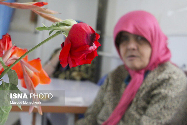 نگهداری از سالمندان کهگیلویه و بویراحمدی توسط فرزندان و خانواده