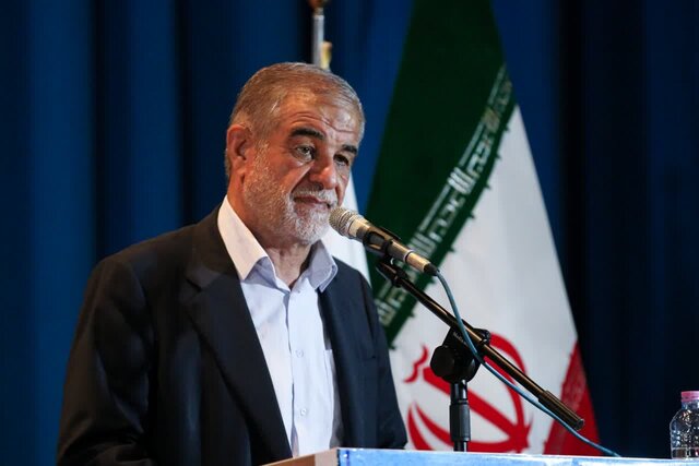 دولت در برنامه هفتم مکلف به واگذاری شرکتهای دولتی است/آماده اصلاح قانون هستیم دولت در برنامه هفتم مکلف به واگذاری شرکتهای دولتی است/آماده اصلاح قانون هستیم
