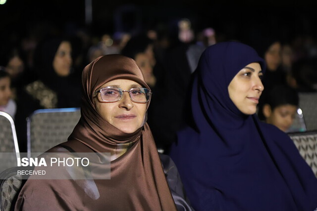 جشن میلاد پیامبر مهربانیها با حضور دانشجویان بینالملل دانشگاه یزد