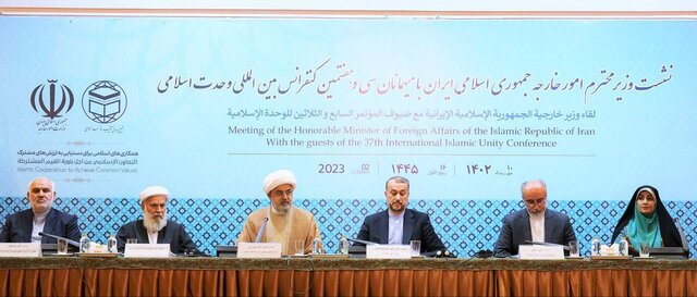 امیرعبداللهیان: از صفحه جدید روابط با کشورهای اسلامی استقبال میکنیم امیرعبداللهیان: از صفحه جدید روابط با کشورهای اسلامی استقبال میکنیم