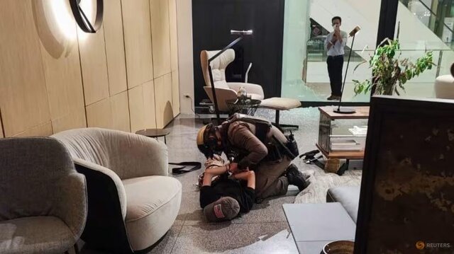 عکس: رویترز تیراندازی در پایتخت تایلند با ۶ کشته و زخمی