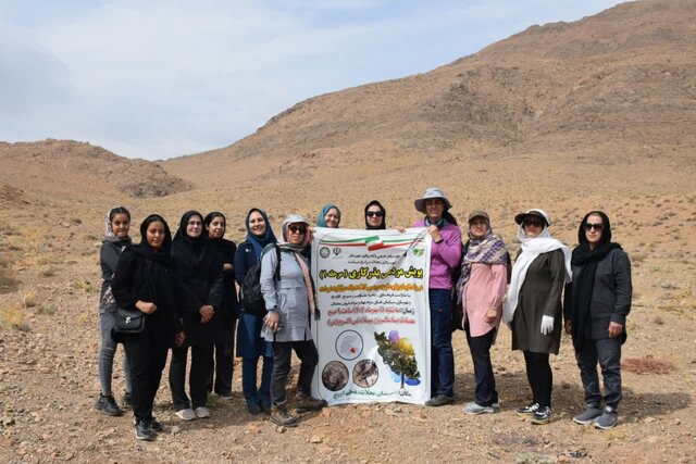 اولین مرحله از پویش مردمی بذرکاری در شهرستان محلات انجام شد