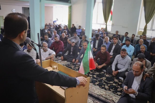 از وعده حل معضل کمآبی به "قلعهبالاییها" تا اعطای وام ارزانقیمت اشتغال به جوانان "بیارجمندی"