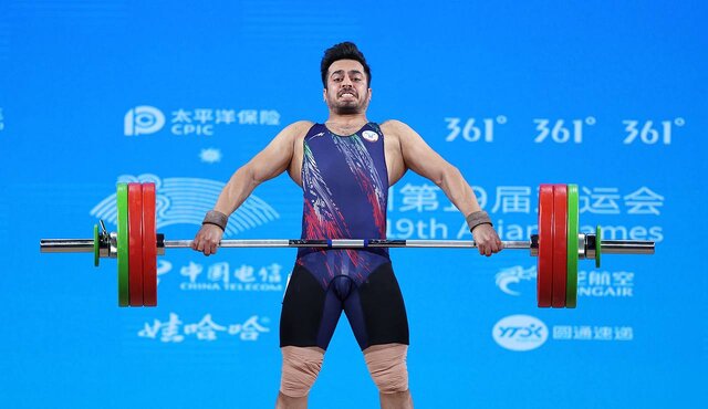 واکنش حسین رضازاده به وضعیت وزنهبرداری ایران