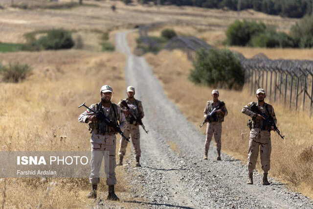 عکس آرشیوی ضربه سنگین مرزبانان فراجا به گروهک تروریستی در مرزهای جنوب شرق