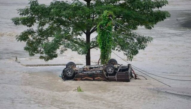 آمادگی در برابر سیل؛ احتیاطهای لازم برای تخلیه محل با پای پیاده یا خودرو