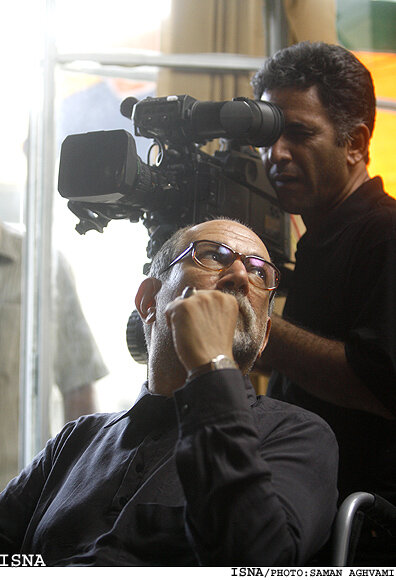 ماجرای مواجهه یک خبرنگار تازهکار با آتیلا پسیانی در خانه بهار