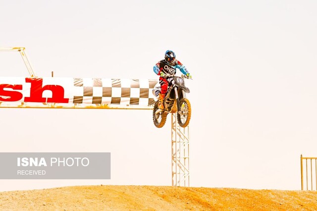 پایان رقابت موتور کراس استان یزد در پیست اردکان