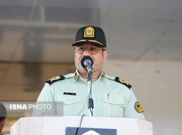 برگزاری صبحگاه مشترک نیروهای مسلح در خرمآباد+عکس