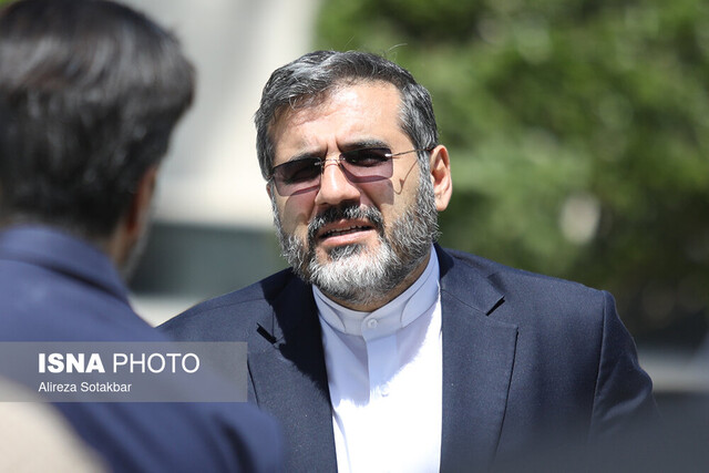 وزیر فرهنگ و ارشاد اسلامی: نام چهارشنبهسوری و یلدا حذف نشده است وزیر فرهنگ و ارشاد اسلامی: نام چهارشنبهسوری و یلدا حذف نشده است