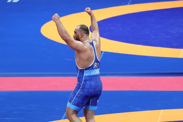 ویدیو/ پیروزی زارع مقابل بحرین در نیمه نهایی قهرمانی آسیا ویدیو/ پیروزی زارع مقابل بحرین در نیمه نهایی قهرمانی آسیا