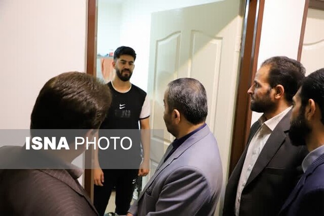 حضور استاندار خراسان جنوبی در جمع دانشجویان خوابگاهی بیرجند