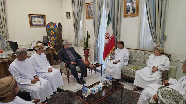 دیدار مقامات عمان و ایران در تهران
