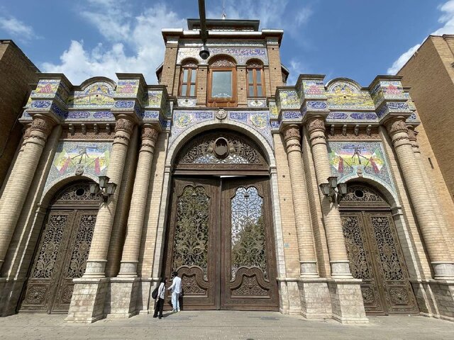 عکسها از مرجان حاجیرحیمی، مهر ۱۴۰۲ «سردر باغ ملی» بسته شد